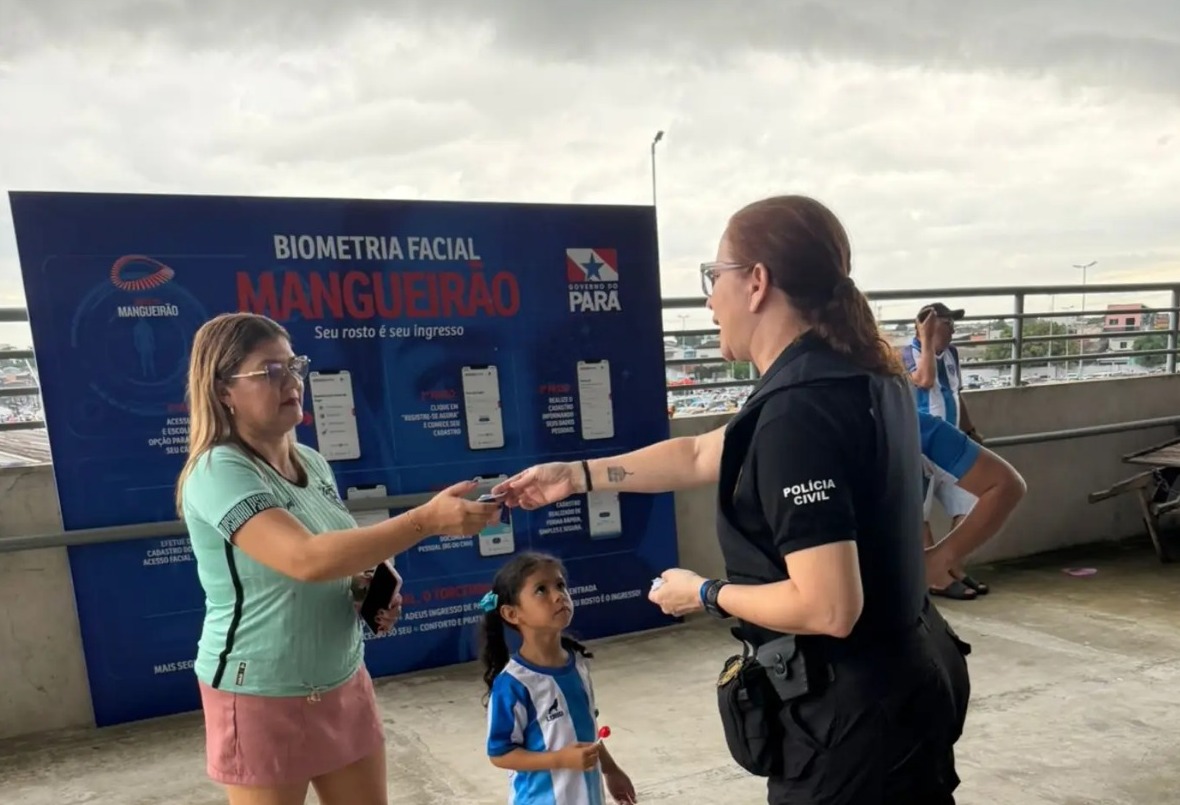 #ParaTodosVerem: Foto em ambiente aberto que reune mulheres durante ação de conscientização da Segup